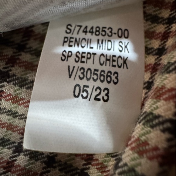 EUC Gap Pencil Midi Skirt In Brown & Tan Check Women's 6 Academia - Picture 13 of 13